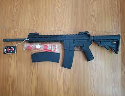 RIFLE MARCA TIPPMANN ARMS MODELO M4-22 CALIBRE 22LR CAÑON LARGO