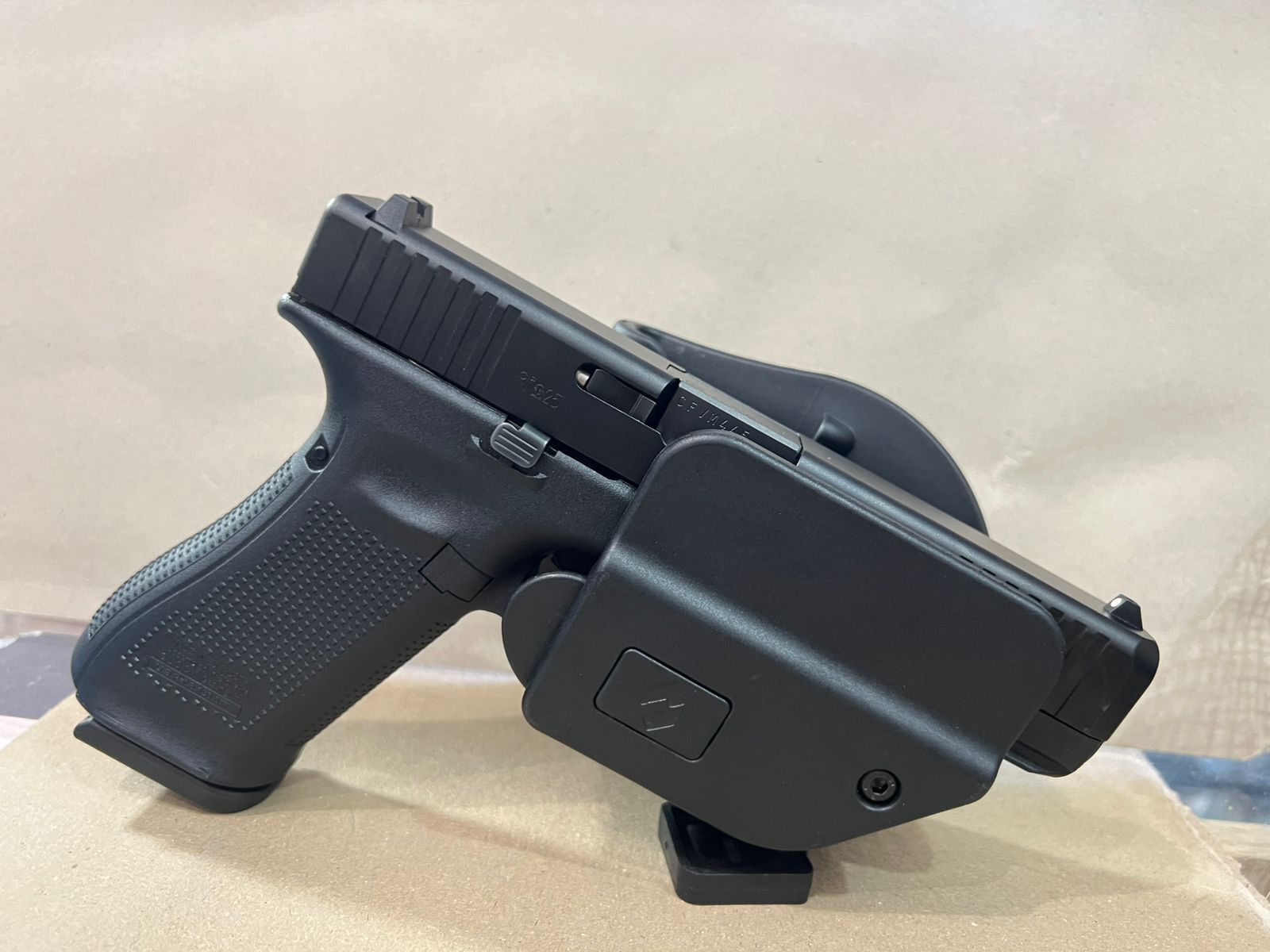 FUNDAS DESENFUNDE RAPIDO FRONTAL NAKED ORPAZ CON IMAN PARA GLOCK